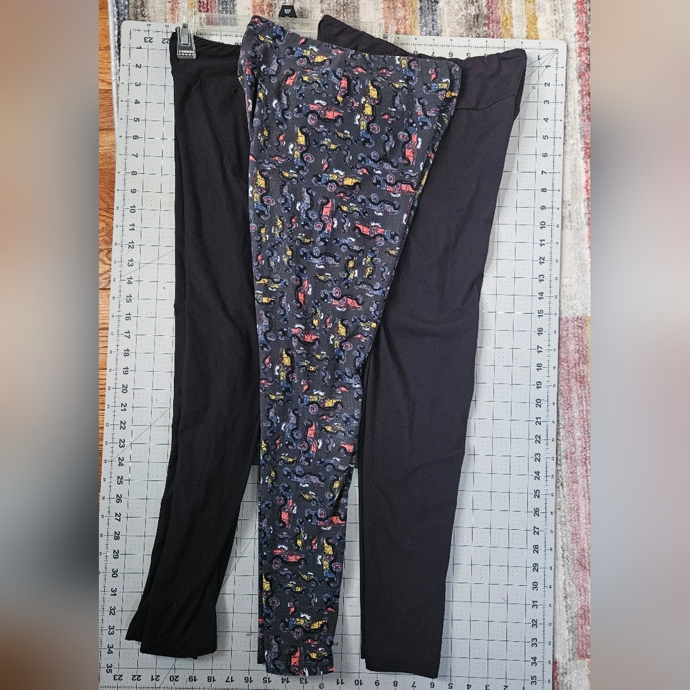 Three Pairs LuLaRoe Black and Print Leggings